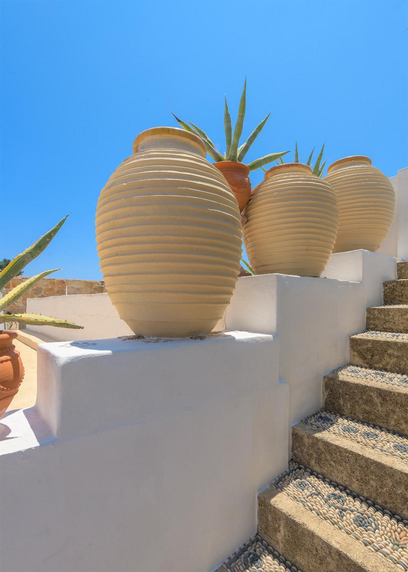Kleovoulini In * Lindos (Rhodes)